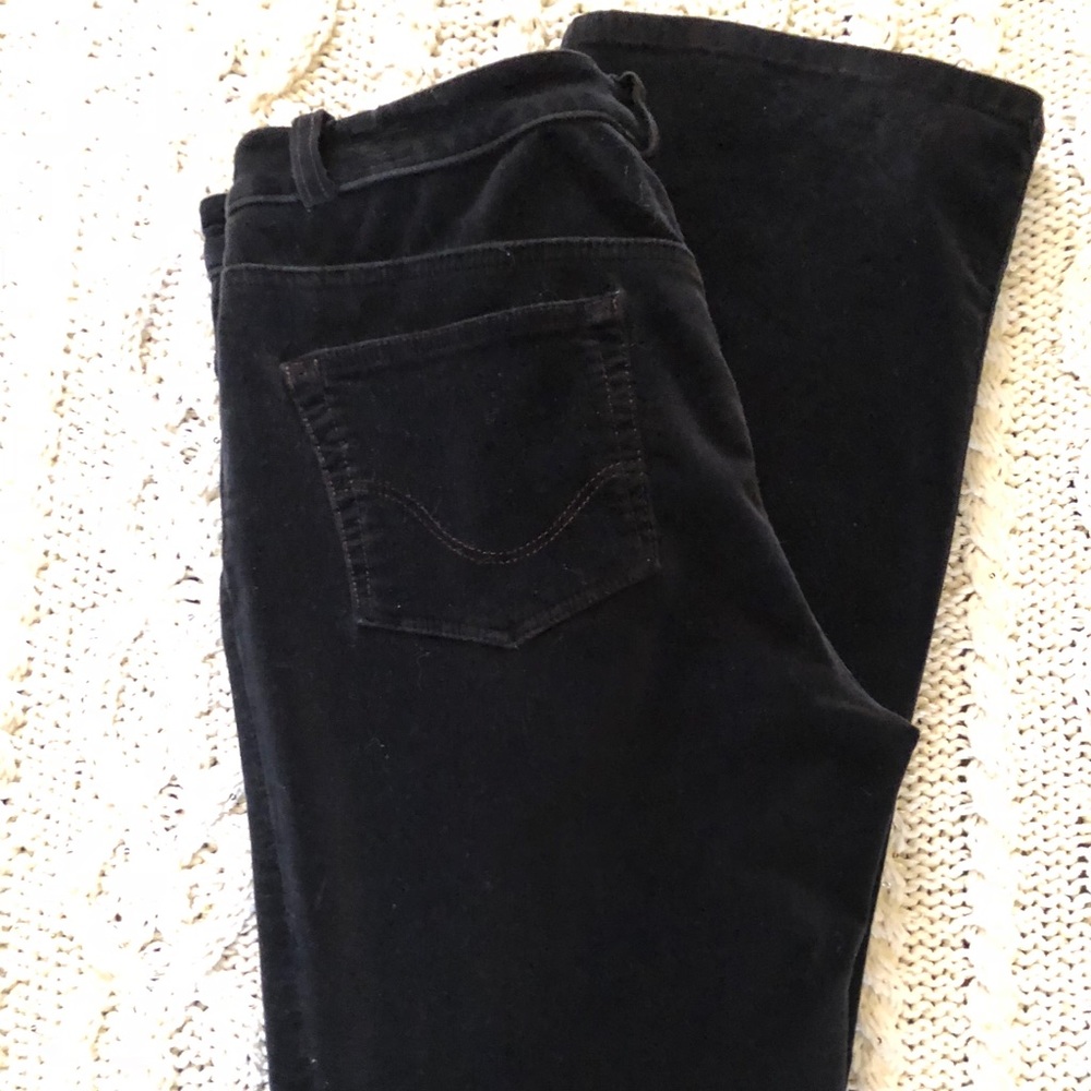 >>SOLD<<Plush Velvet high waisted jeans